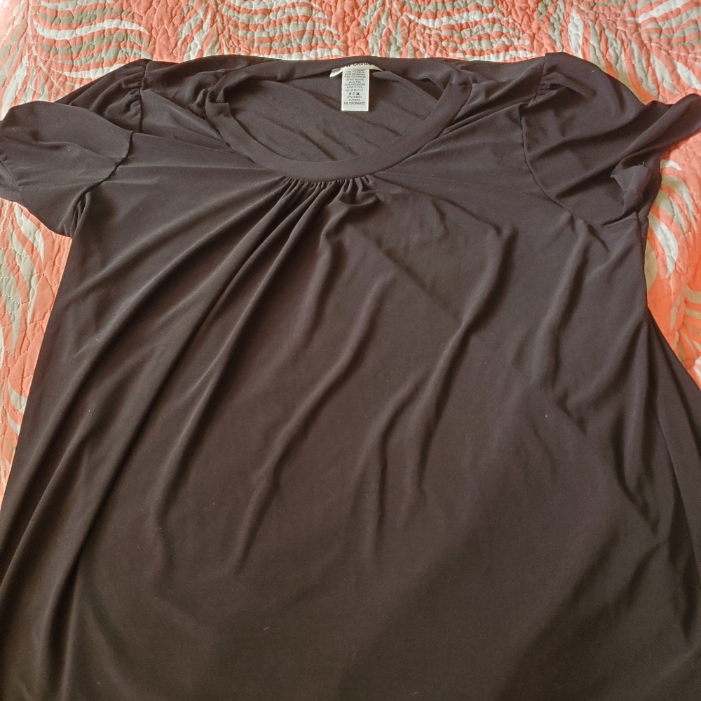 Black tee